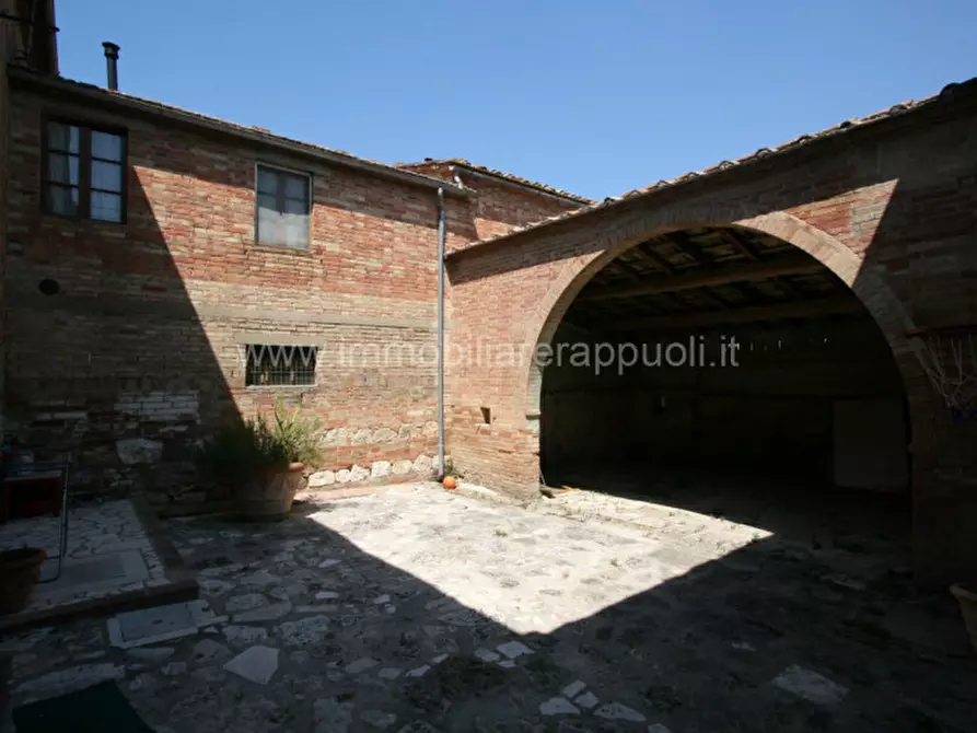 Immagine 23 di Rustico / casale in vendita  a Asciano