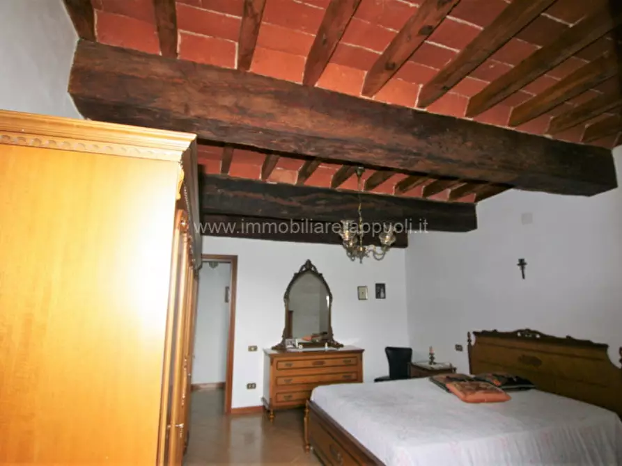 Immagine 11 di Appartamento in vendita  a Sinalunga