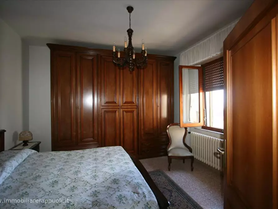 Immagine 3 di Casa indipendente in vendita  a Montepulciano