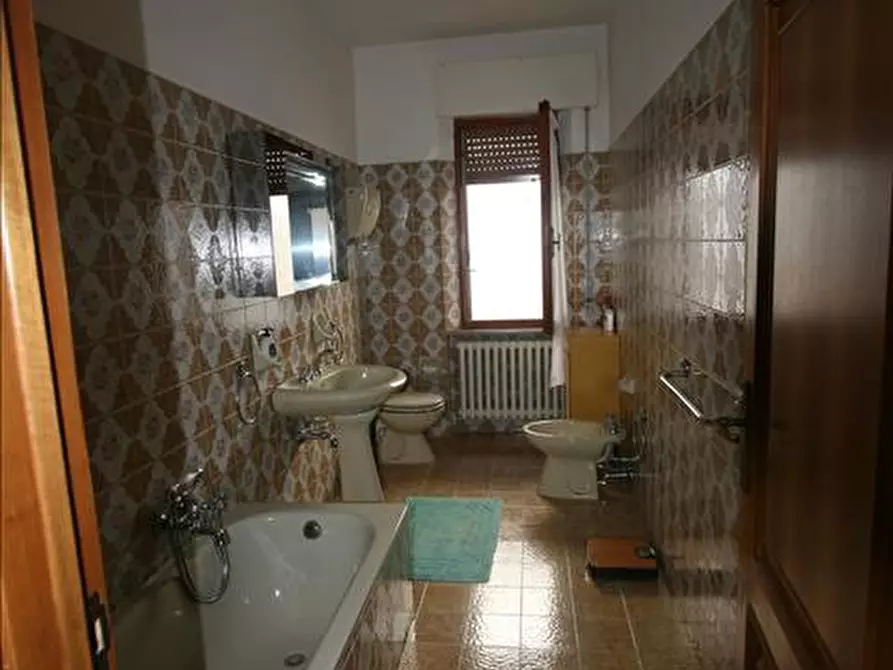 Immagine 11 di Casa indipendente in vendita  a Montepulciano