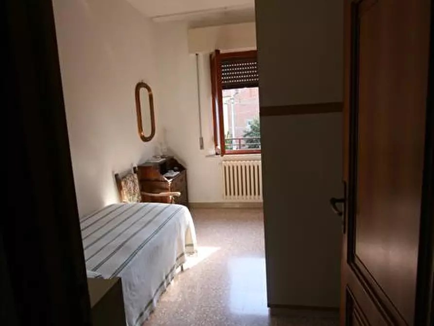 Immagine 12 di Casa indipendente in vendita  a Montepulciano