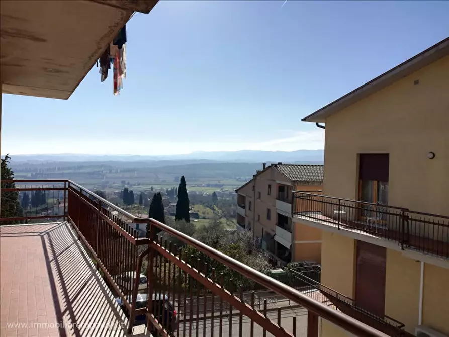 Immagine 9 di Appartamento in vendita  a Sinalunga