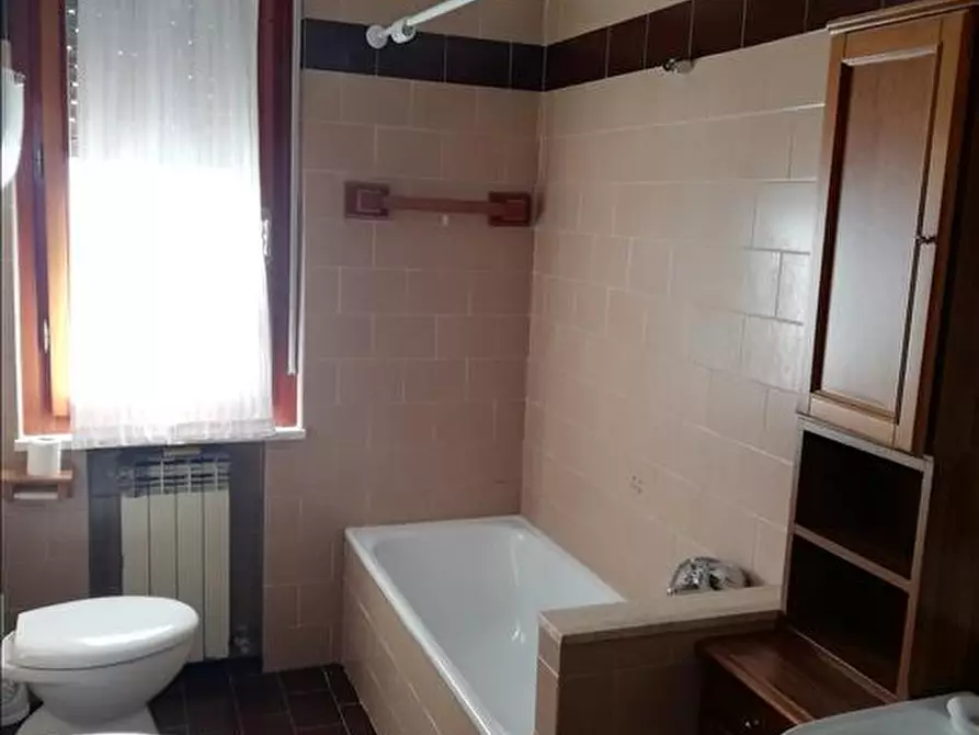 Immagine 11 di Appartamento in vendita  a Sinalunga