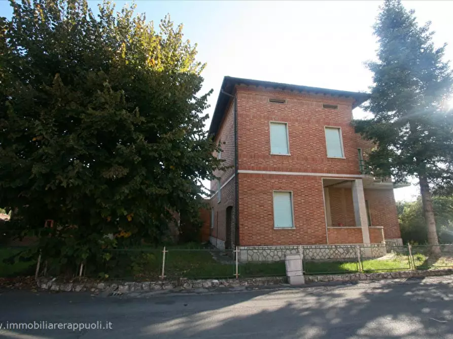 Immagine 5 di Casa indipendente in vendita  a Torrita Di Siena