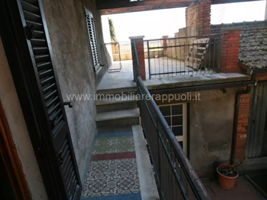 Immagine 9 di Appartamento in vendita  a Sinalunga