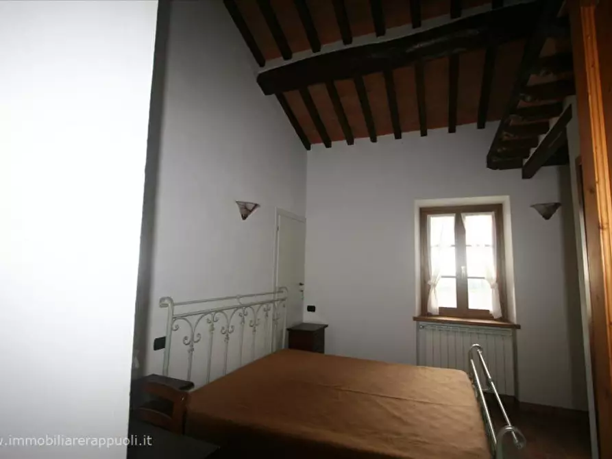 Immagine 3 di Rustico / casale in vendita  a Sinalunga