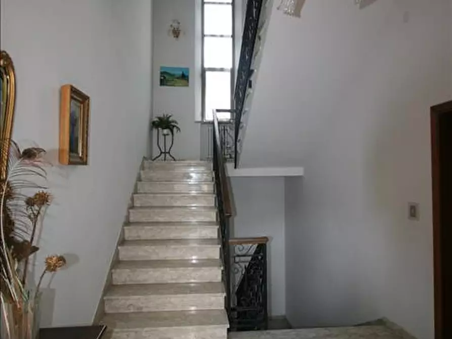 Immagine 10 di Casa indipendente in vendita  a Sinalunga