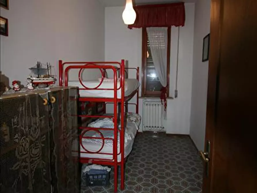 Immagine 15 di Casa indipendente in vendita  a Sinalunga