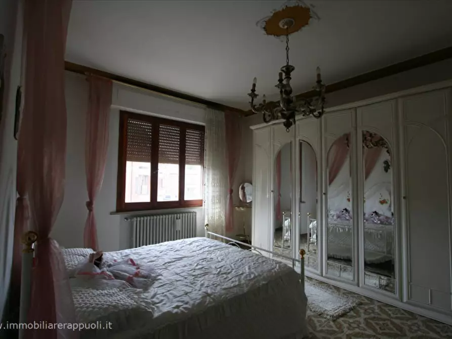 Immagine 16 di Casa indipendente in vendita  a Sinalunga