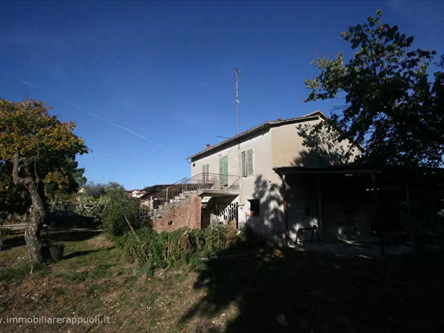 Immagine 10 di Casa indipendente in vendita  a Rapolano Terme