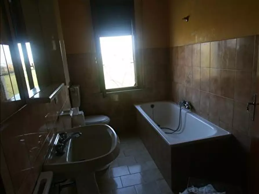 Immagine 5 di Casa indipendente in vendita  a Sinalunga