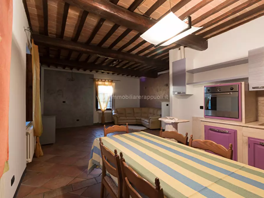 Immagine 17 di Rustico / casale in vendita  a Asciano