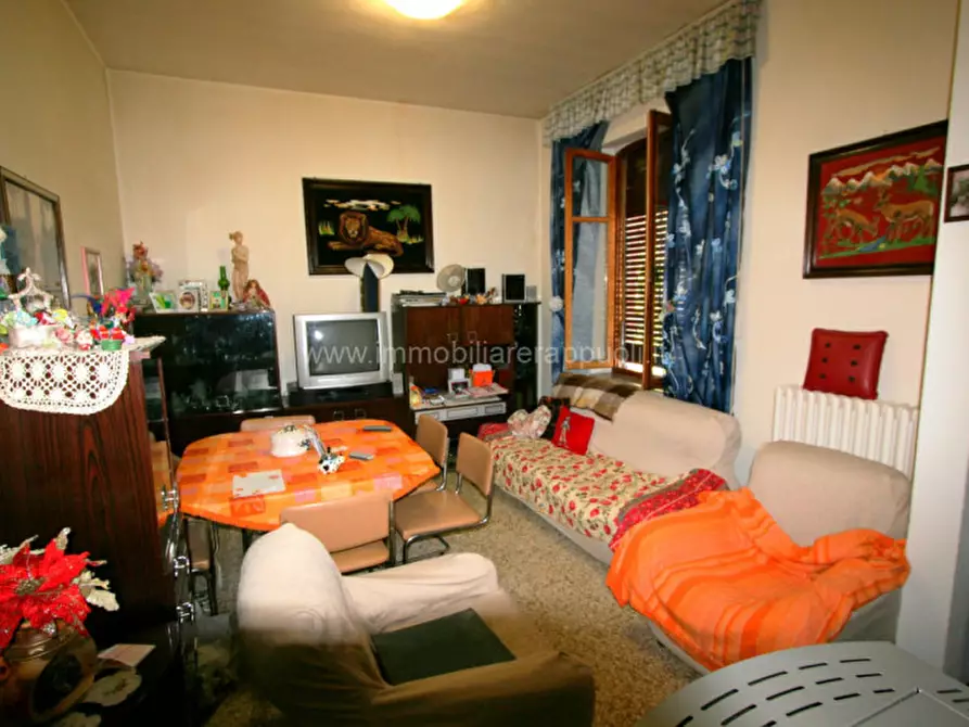 Immagine 3 di Villetta a schiera in vendita  a Sinalunga