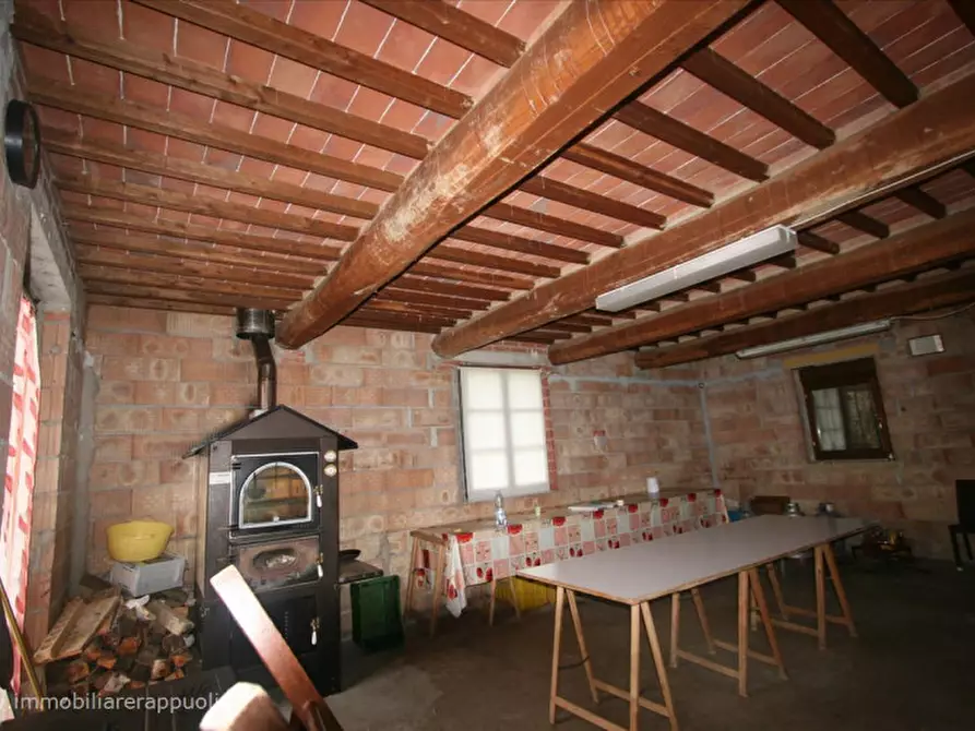 Immagine 6 di Rustico / casale in vendita  a Sinalunga