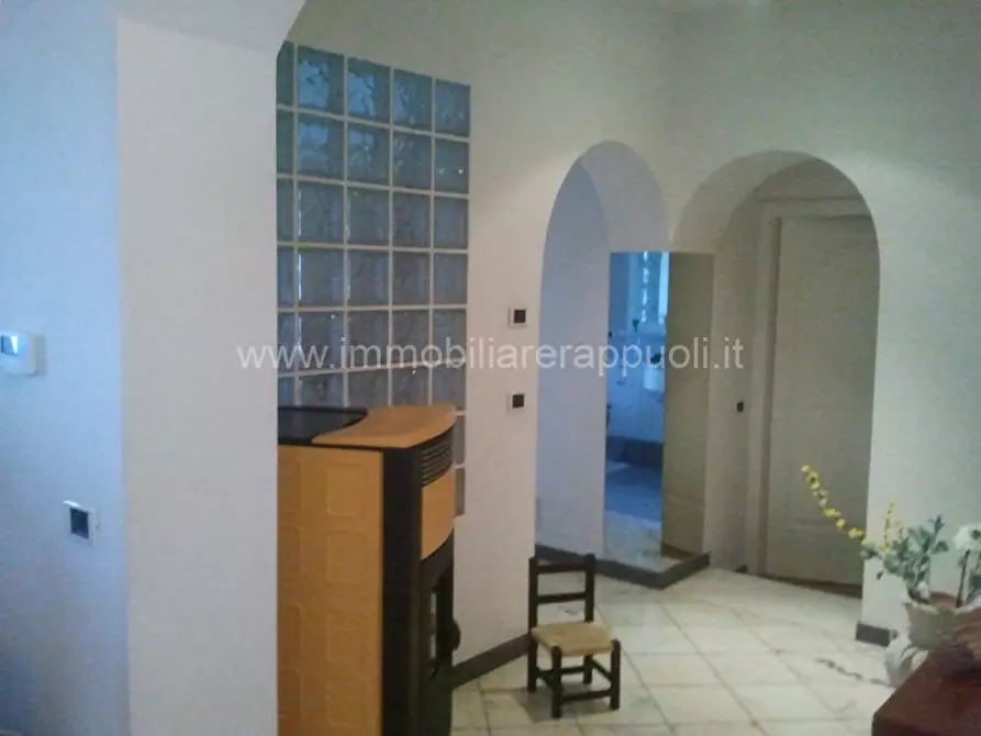 Immagine 10 di Rustico / casale in vendita  a Siena