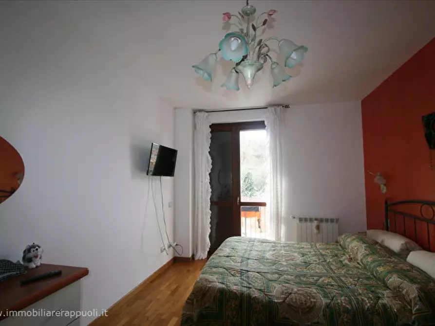 Immagine 5 di Villetta a schiera in vendita  a Rapolano Terme