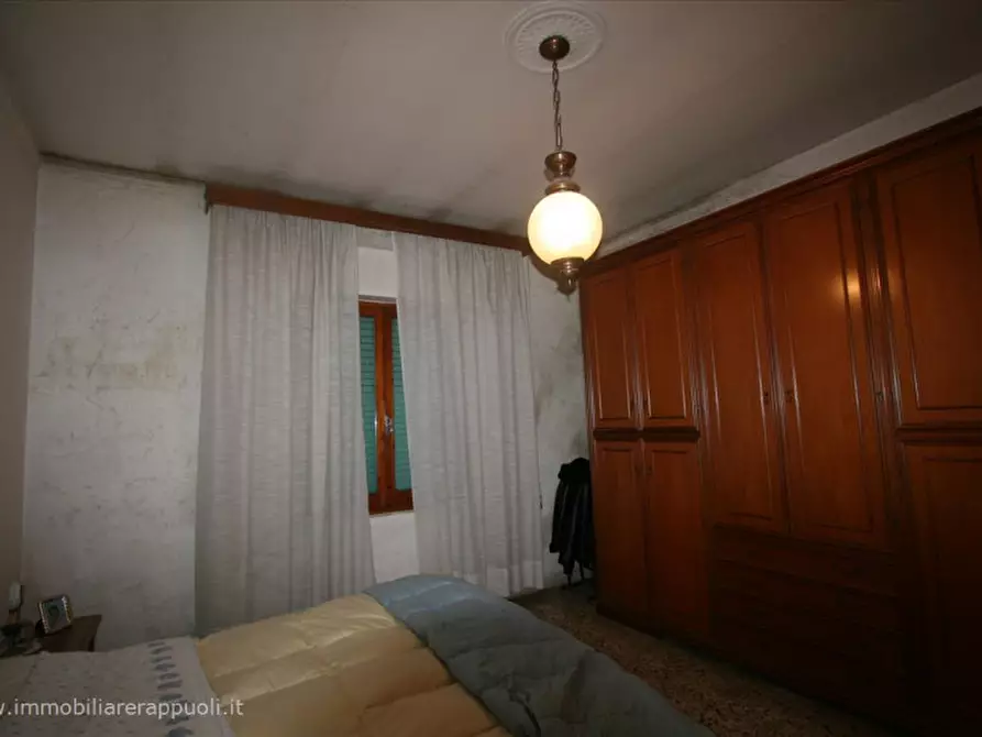 Immagine 10 di Casa indipendente in vendita  a Sinalunga