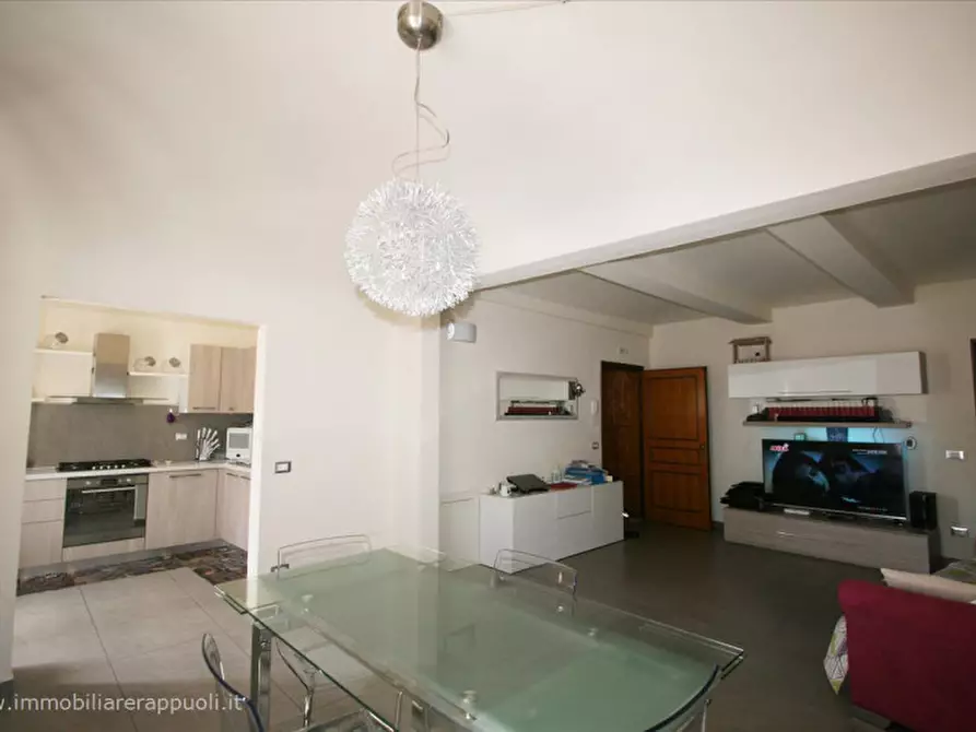 Immagine 2 di Appartamento in vendita  a Sinalunga