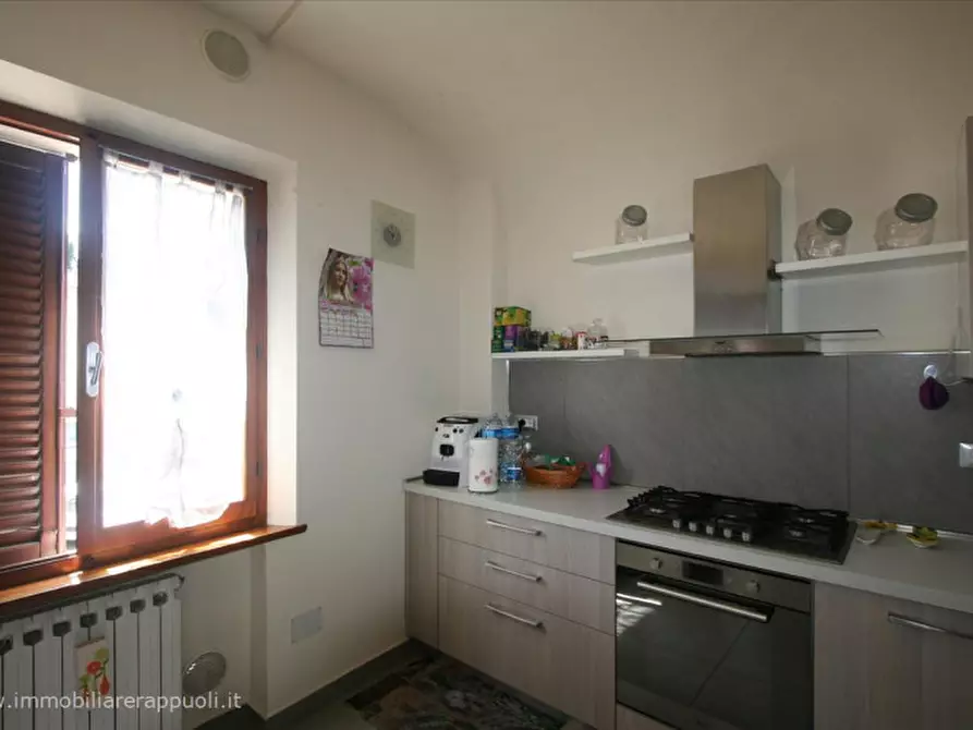 Immagine 10 di Appartamento in vendita  a Sinalunga