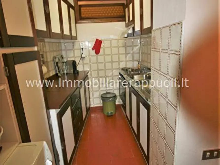 Immagine 6 di Appartamento in vendita  a Lucignano