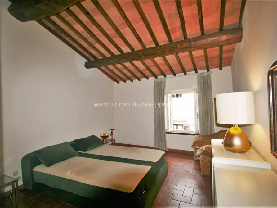 Immagine 9 di Appartamento in vendita  a Lucignano