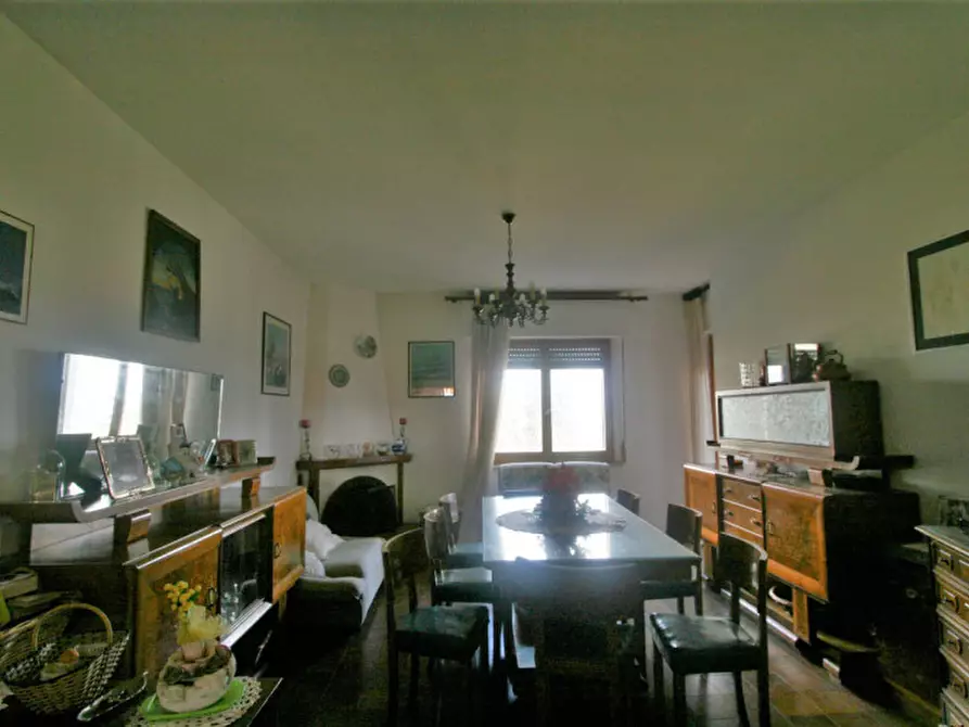 Immagine 4 di Appartamento in vendita  a Sinalunga