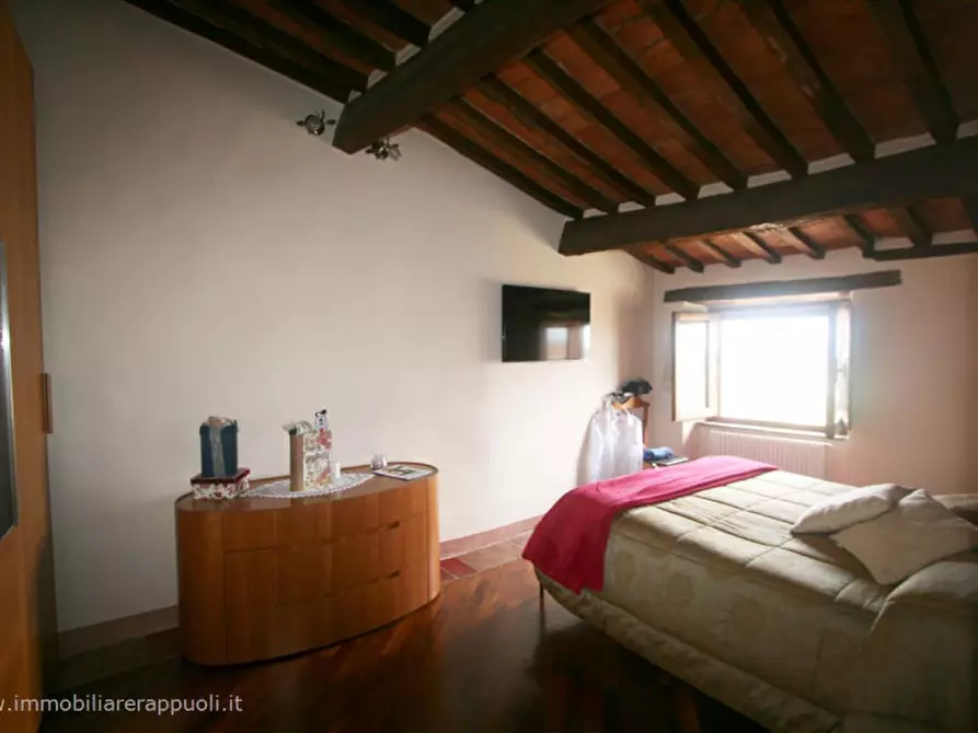 Immagine 7 di Casa indipendente in vendita  a Sinalunga