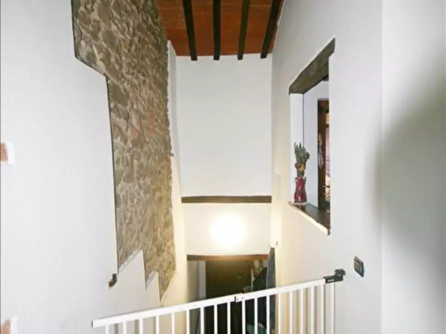 Immagine 10 di Casa indipendente in vendita  a Sinalunga