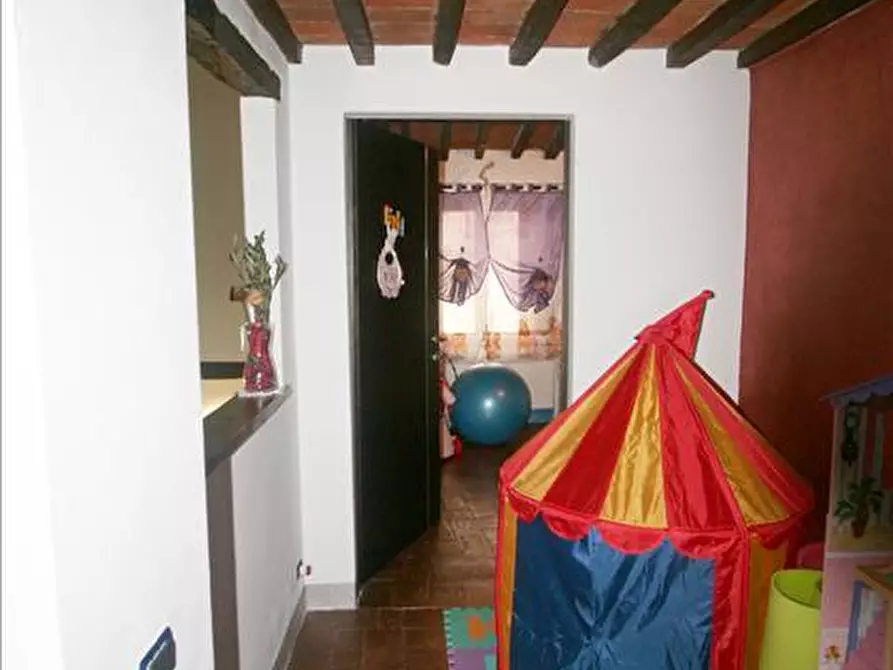 Immagine 18 di Casa indipendente in vendita  a Sinalunga