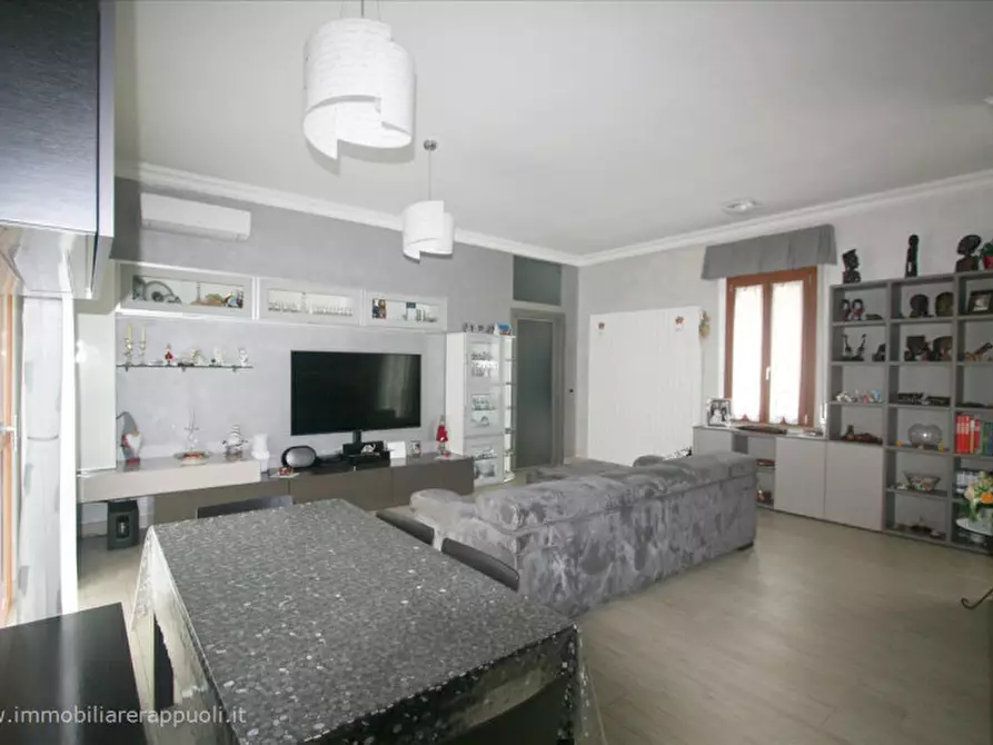 Immagine 7 di Appartamento in vendita  a Sinalunga