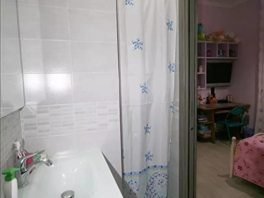 Immagine 13 di Appartamento in vendita  a Sinalunga