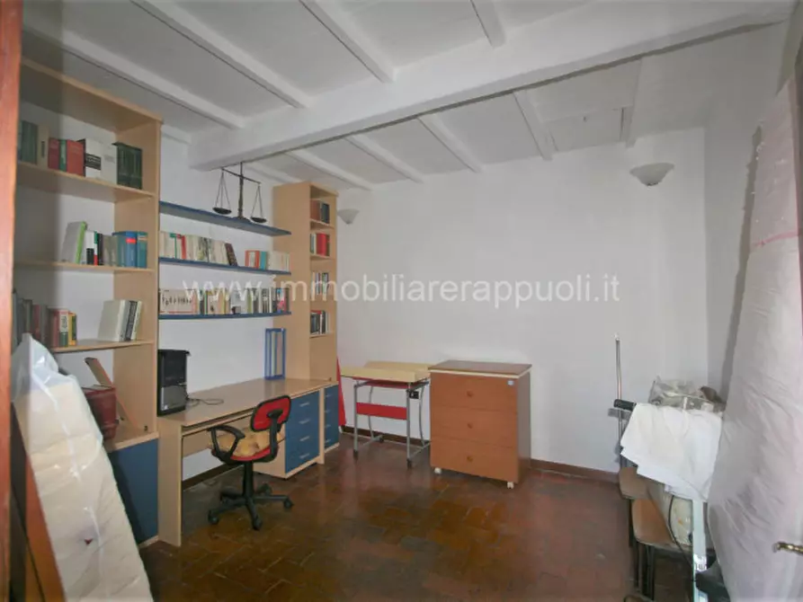 Immagine 9 di Casa indipendente in vendita  a Trequanda