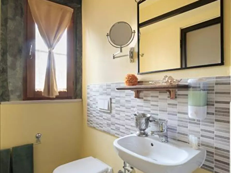 Immagine 9 di Appartamento in vendita  a Pienza