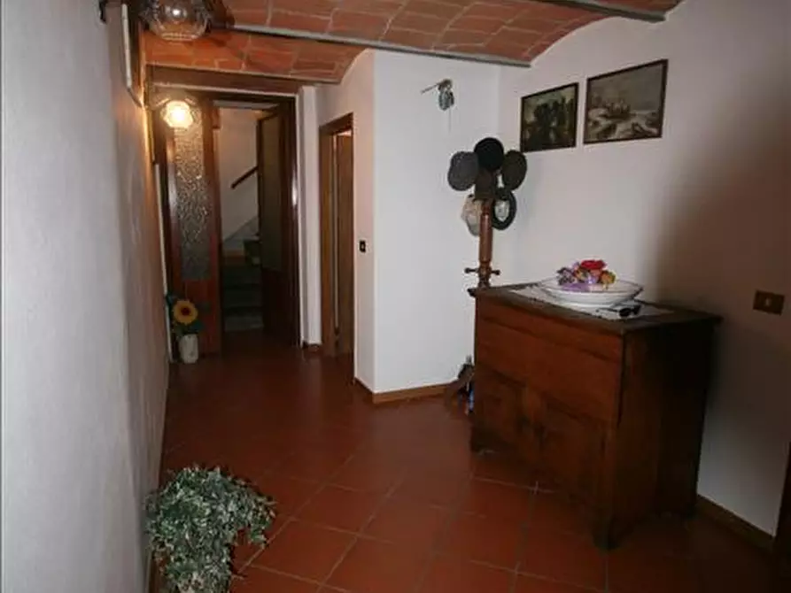 Immagine 9 di Casa indipendente in vendita  a Monte San Savino