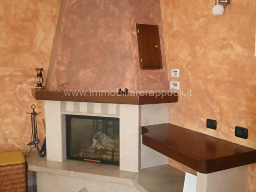 Immagine 3 di Villetta a schiera in vendita  a Sinalunga