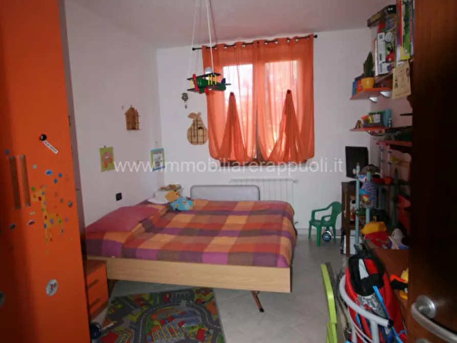 Immagine 7 di Villetta a schiera in vendita  a Sinalunga