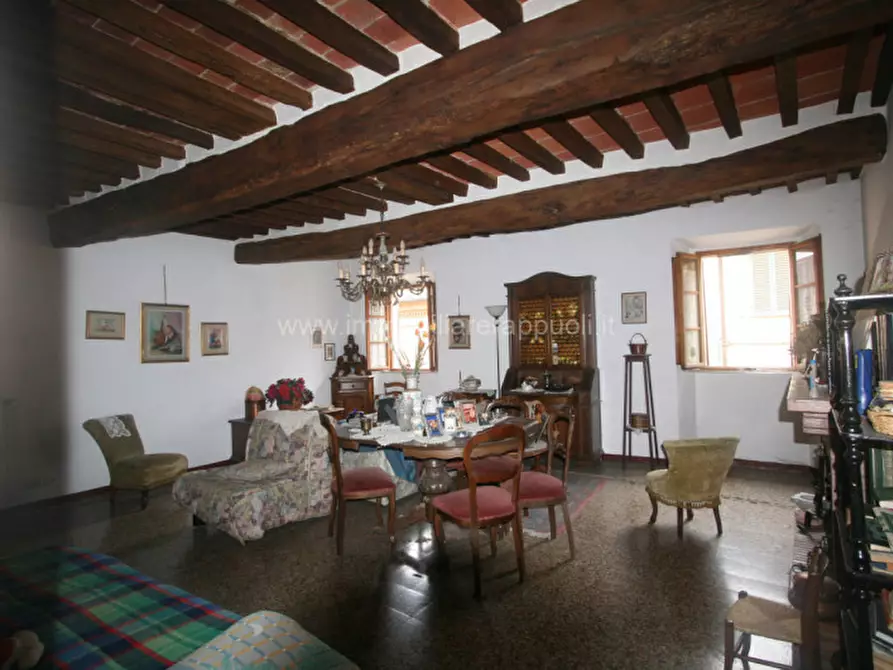 Immagine 2 di Appartamento in vendita  a Sinalunga