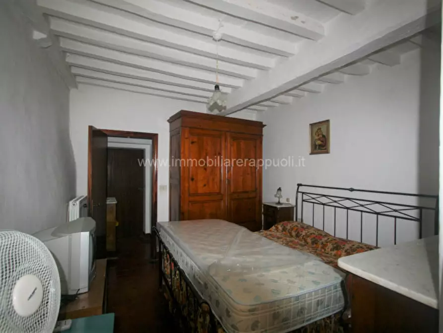 Immagine 11 di Appartamento in vendita  a Sinalunga