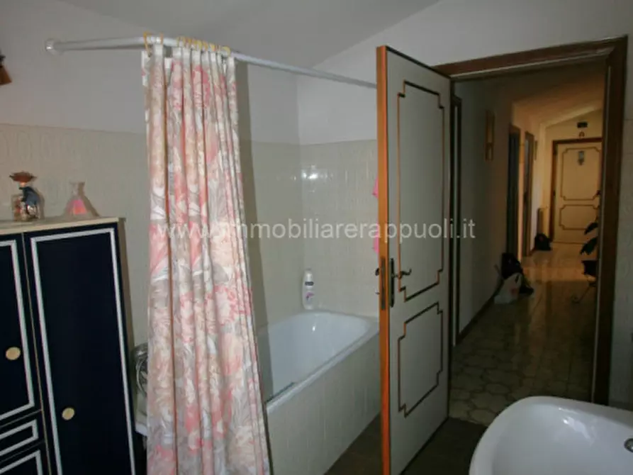 Immagine 6 di Appartamento in vendita  a Sinalunga