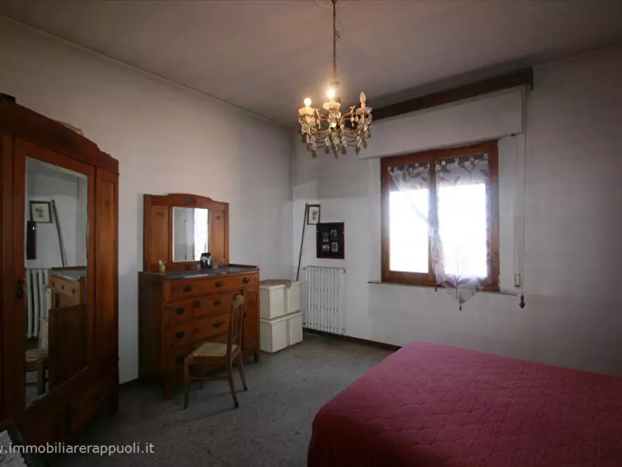 Immagine 5 di Casa indipendente in vendita  a Sinalunga