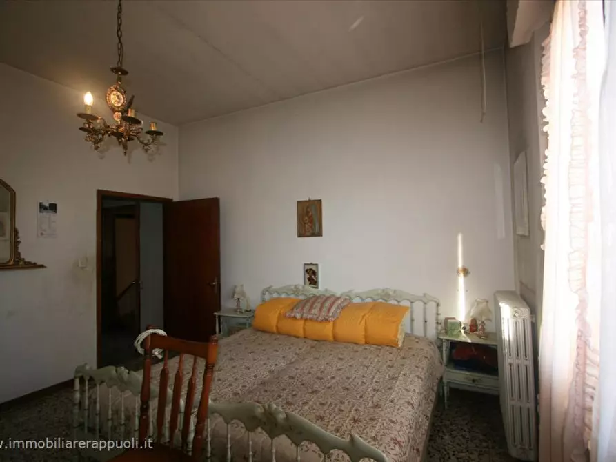 Immagine 7 di Casa indipendente in vendita  a Sinalunga