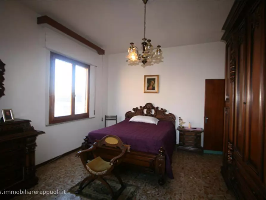 Immagine 10 di Casa indipendente in vendita  a Sinalunga