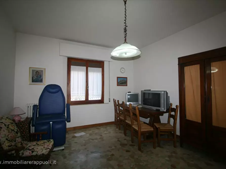 Immagine 12 di Casa indipendente in vendita  a Sinalunga