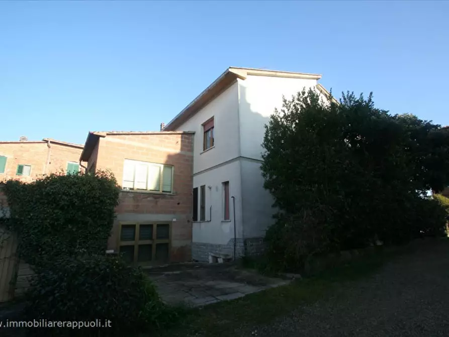 Immagine 15 di Casa indipendente in vendita  a Sinalunga