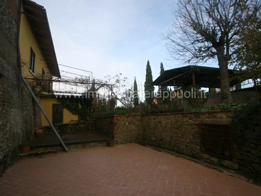 Immagine 7 di Rustico / casale in vendita  a Lucignano