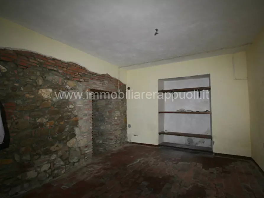 Immagine 14 di Rustico / casale in vendita  a Lucignano