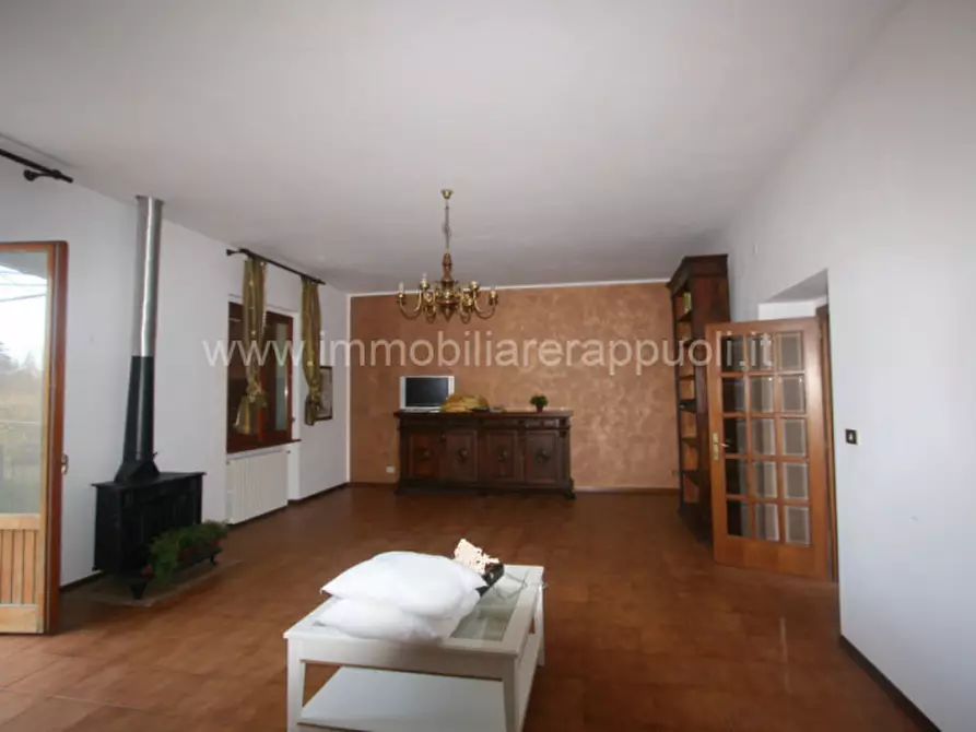 Immagine 32 di Rustico / casale in vendita  a Lucignano