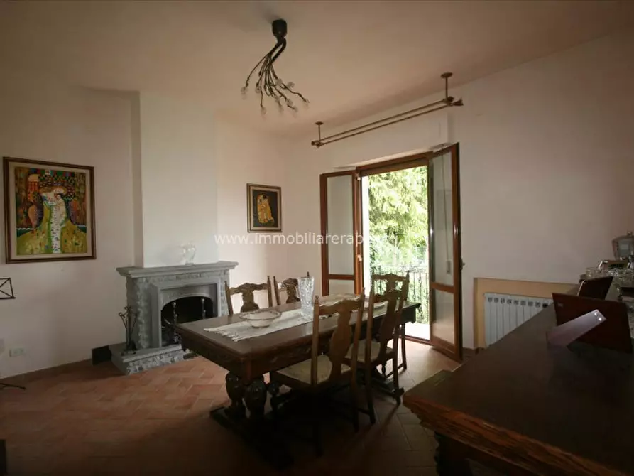 Immagine 8 di Casa indipendente in vendita  a Sinalunga