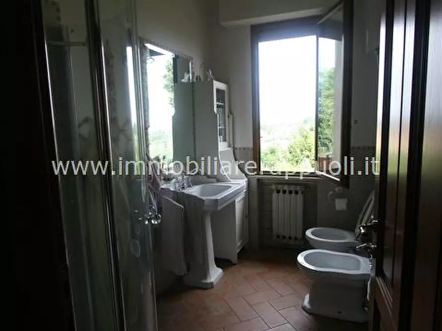 Immagine 13 di Casa indipendente in vendita  a Sinalunga