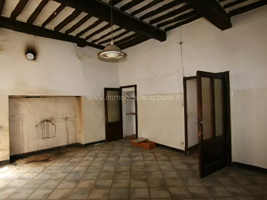 Immagine 3 di Villa in vendita  a Montalcino